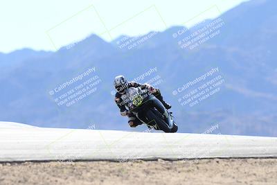 media/Dec-08-2024-CVMA (Sun) [[267e5a7075]]/Race 4-Amateur Supersport Middleweight/